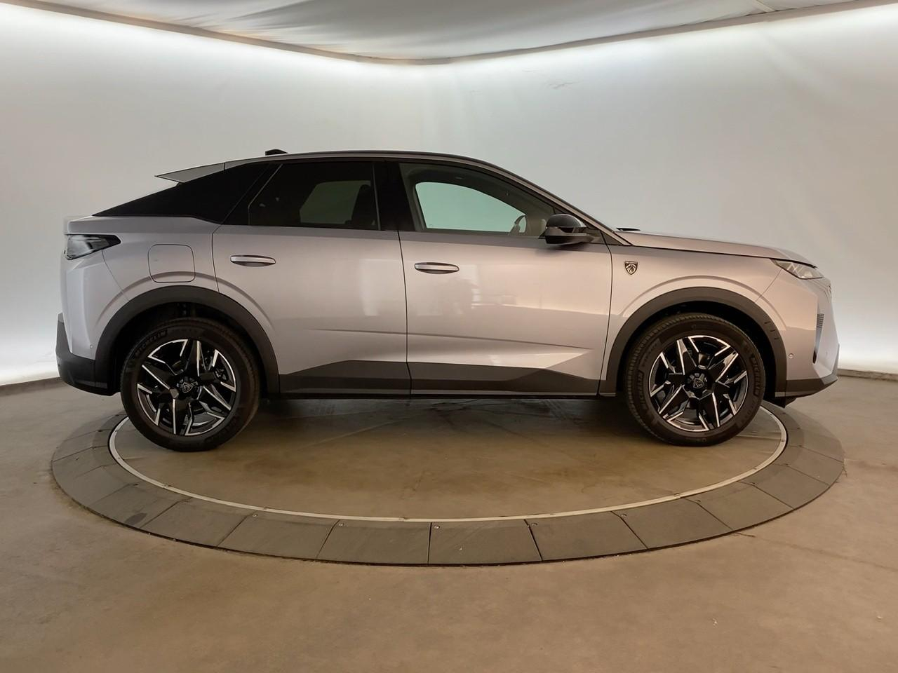 Peugeot 3008 hybrid 145 e-dcs6 gt — photo 4