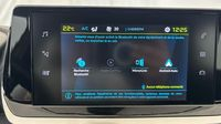 Peugeot 208 e-208 136ch Like — photo 18