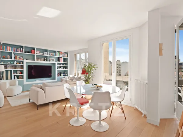 Appartement familial rénové - Étage élevé et vues dégagées