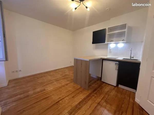 Studio 1 pièce 17 m²