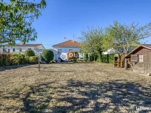 Propriété 6 pièces 142 m²