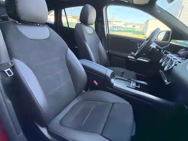 Mercedes Gla 200 d amg line — photo 11
