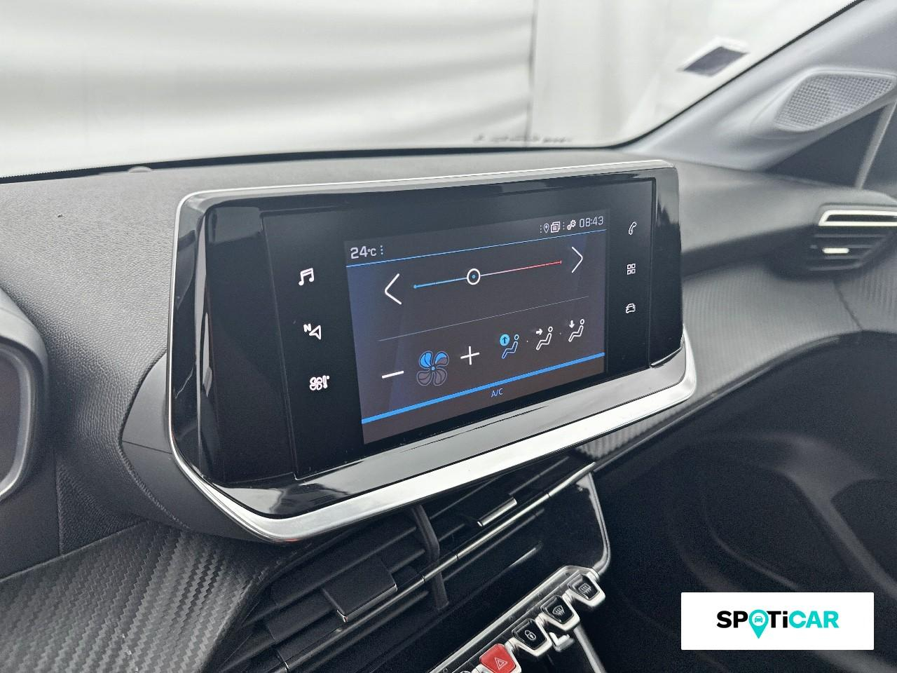 Peugeot 208 1.2 puretech 100ch s&s style 118g — photo 13