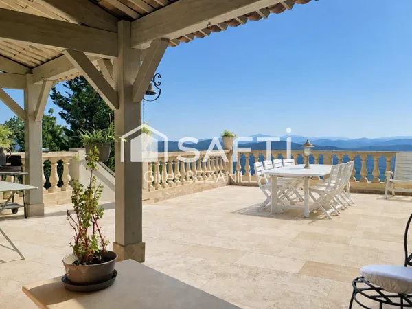 8p 240 m2 en 2 * T4 indépendants Vue panoramique