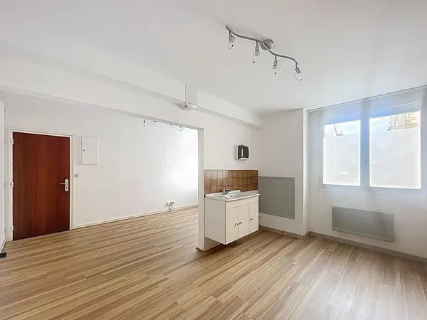Bureaux Auxonne 3 pièce(s) 61,87 m2