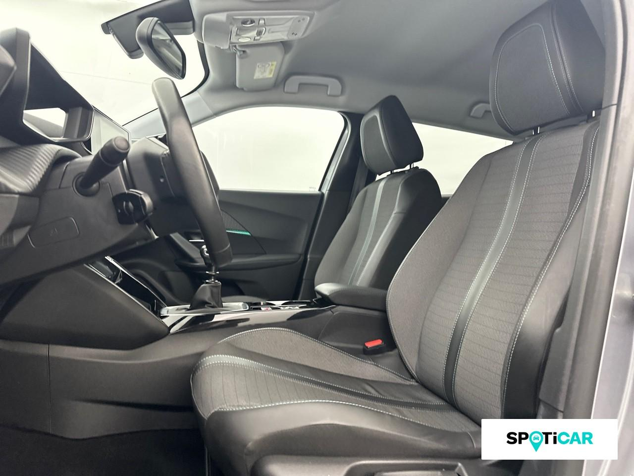 Peugeot 2008 1.2 puretech 100ch s&s allure — photo 9