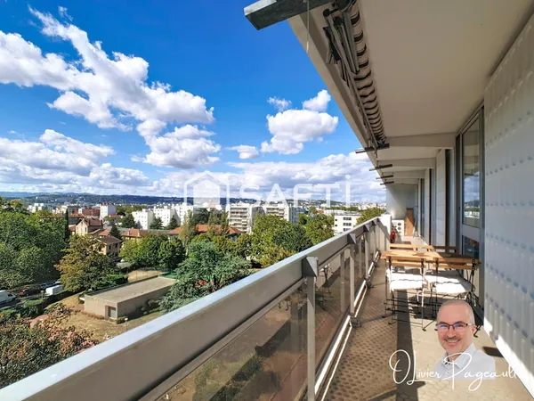 T4 de 94 m², balcon XXL et vue dégagée : respirez !