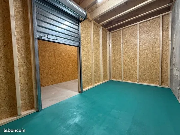 A louer Box de stockage - 7,5m² - immédiatement disponible