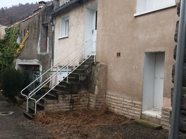 Vends maison de village