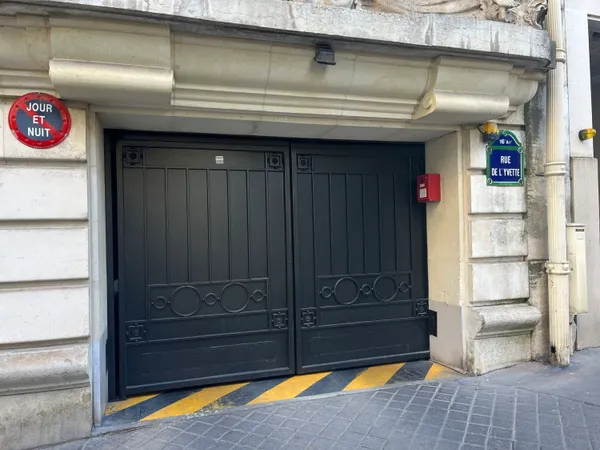Loue parking