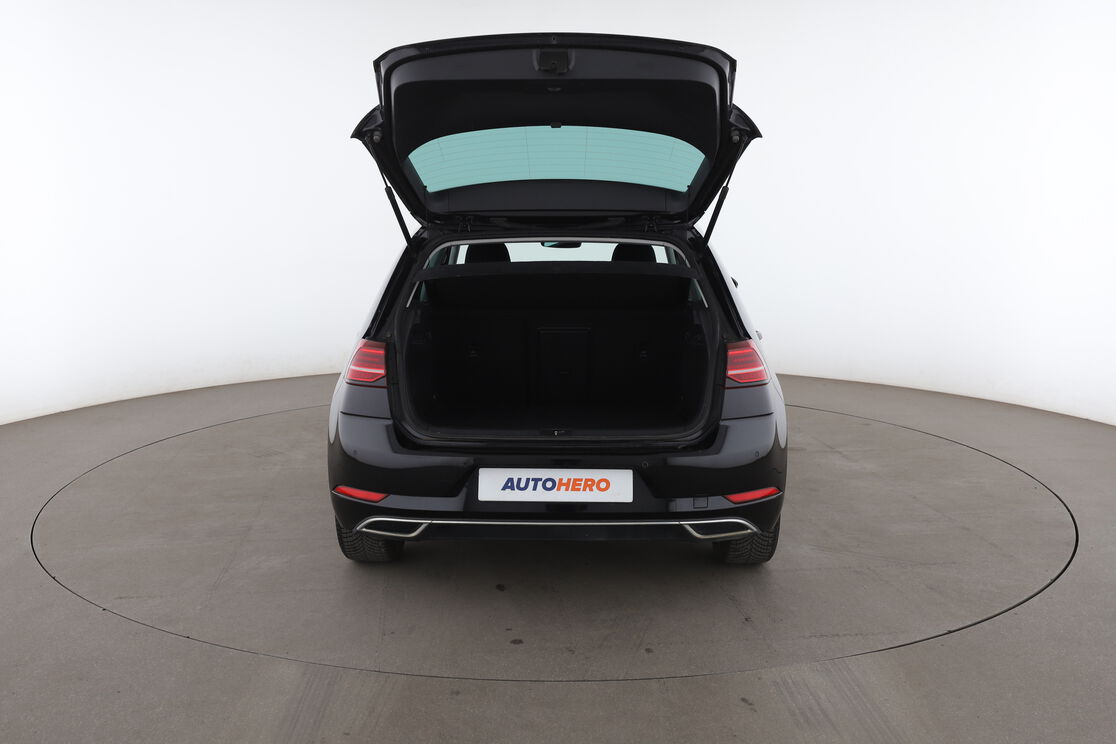 Volkswagen Golf VII 1.6 TDI BlueMotion Tech Carat DSG7 — photo 15