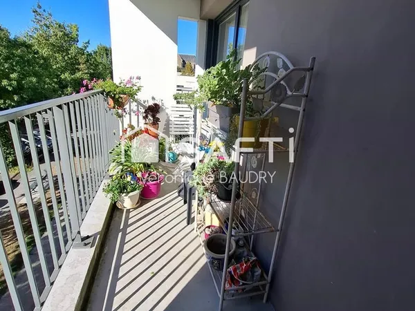Servon sur Vilaine T3 dernier étage avec balcon et garage