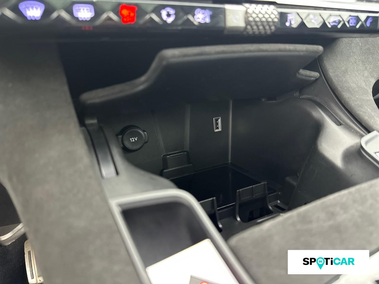 Ds Ds 7 crossback e-tense 4x4 300ch performance line + — photo 17