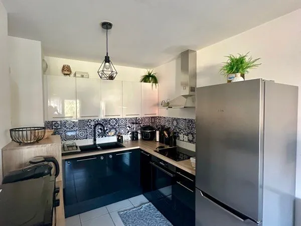 ✨ charmant T2 lumineux avec balcon - quartier Vieux-Bourg ✨