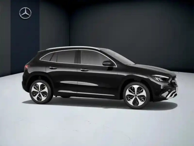 Mercedes Gla 200 d progressive line — photo 17