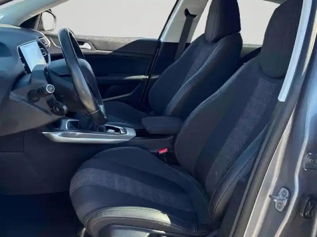 Peugeot 308 1.2 puretech 130ch ?6.c s&amp;s allure — photo 12