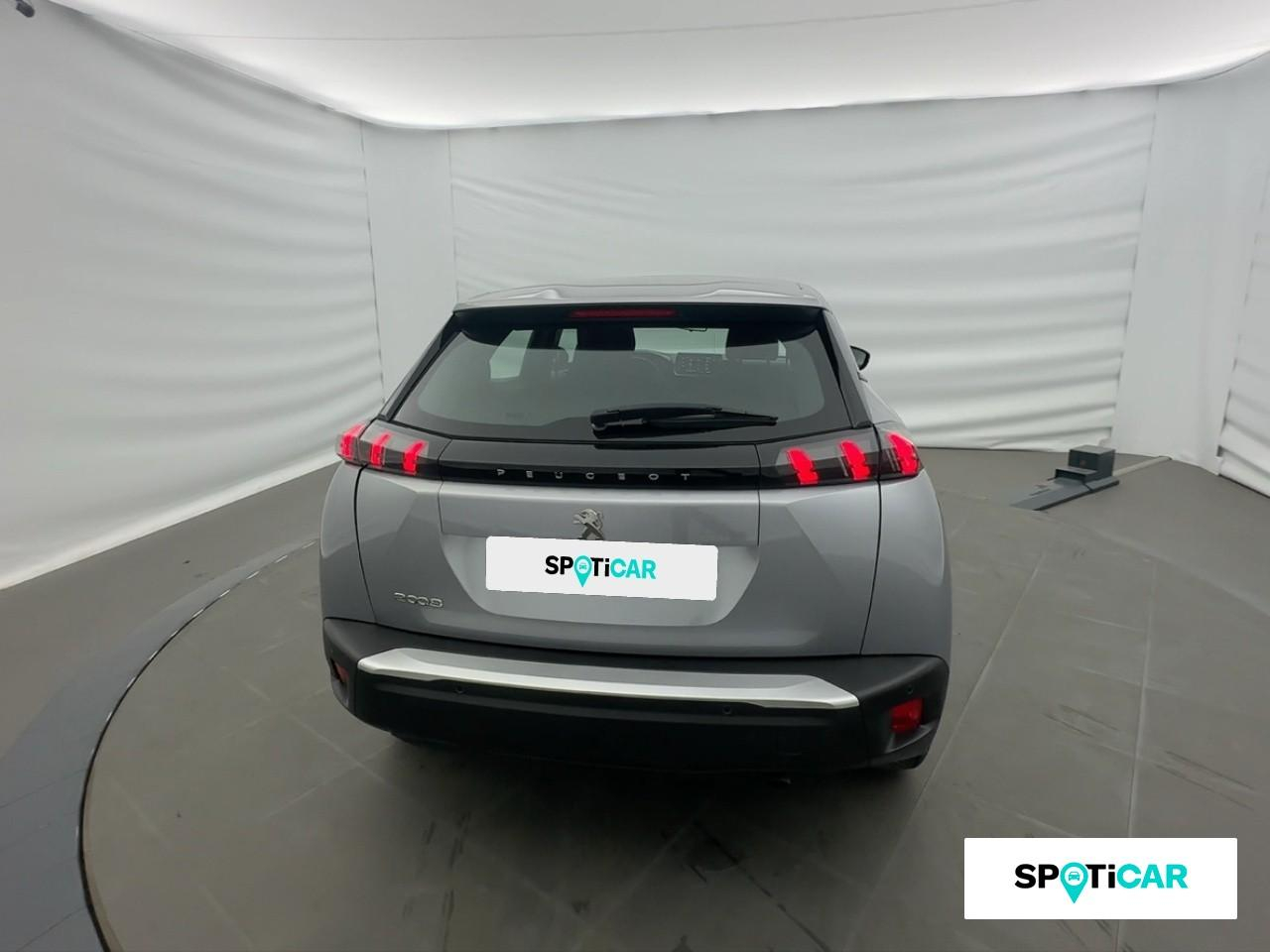 Peugeot 2008 1.2 puretech 100ch s&s active pack — photo 5