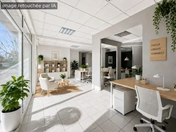 LIVRON - À vendre en exclusivité - Local commercial 80 m² - Emplacement n°1 à Livron