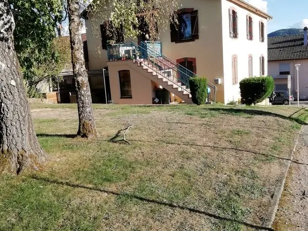 Immeuble 2 appartement Laval sur Vologne pour investissement locatif