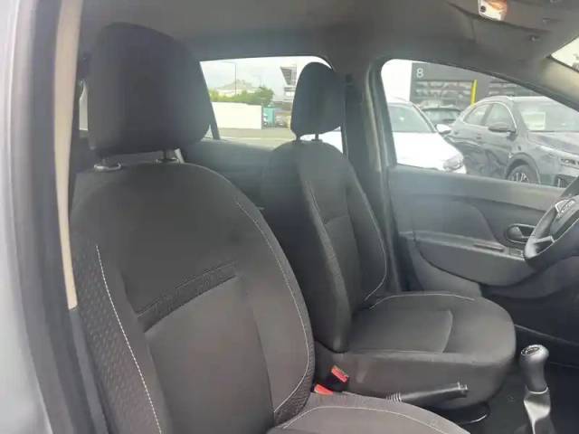 Dacia Sandero sce 75 — photo 12