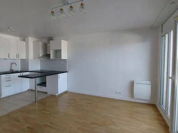 2 pièces 48m2 avec balcon + cave + parking