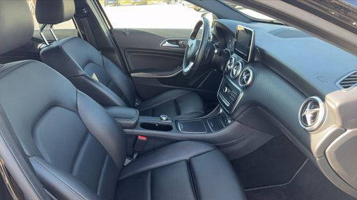 Mercedes Classe A 220 184 4Matic 7G-DCT - Whiteart Edition – 2016 – 93775 km – Essence – Boîte Automatique — photo 29