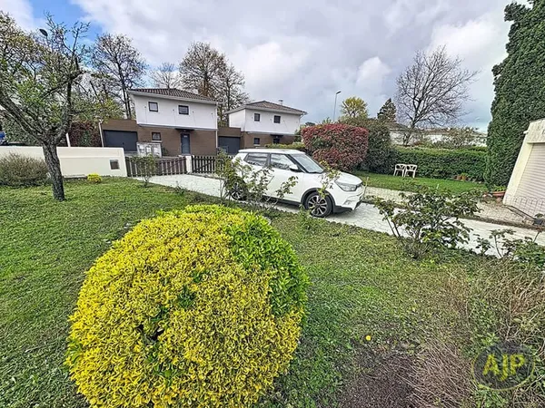 Pessac maison avec jardin