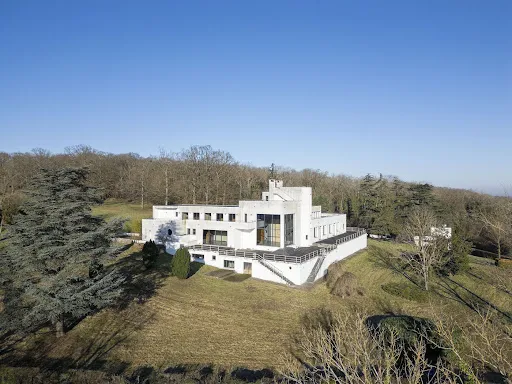 Maison 10 pièces 800 m²