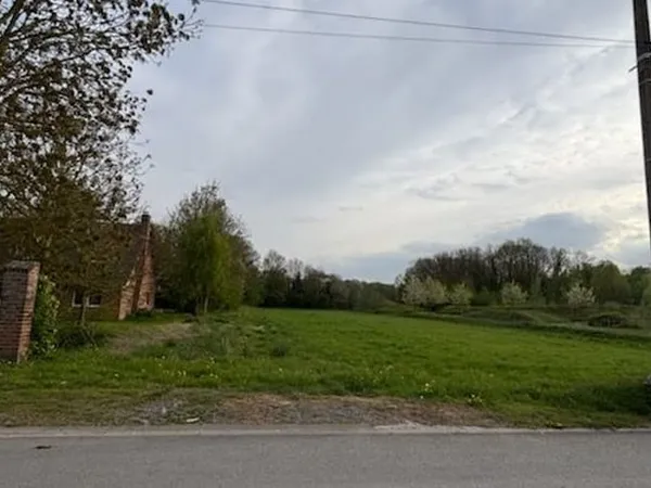 Terrain 1824 m²