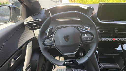 Peugeot 208 1.2 Hybrid 136 e-DSC6 - GT – 2025 – 2859 km – Hybride essence – Boîte Automatique — photo 26