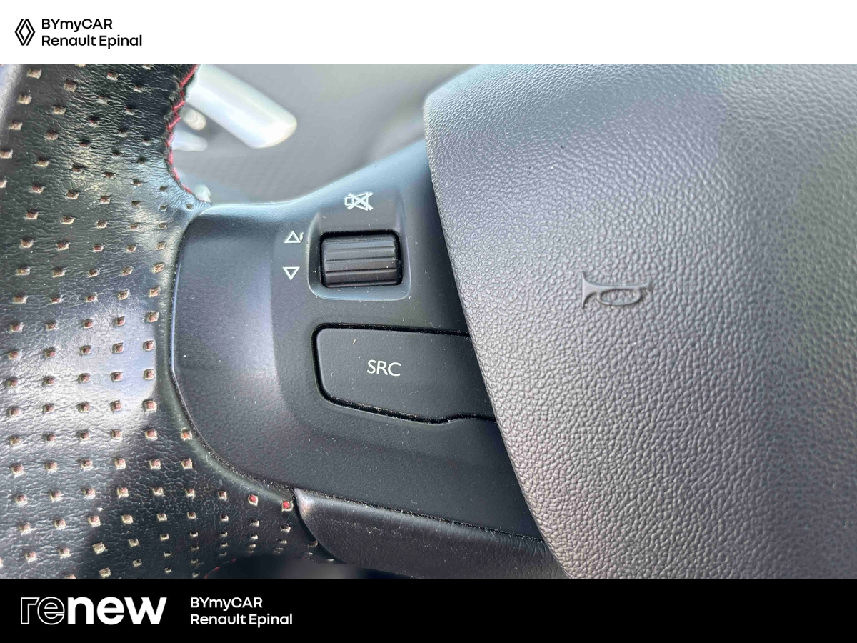 Peugeot 2008 PureTech 110ch S&amp;S EAT6 — photo 18