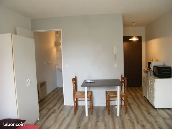 A louer studio meuble