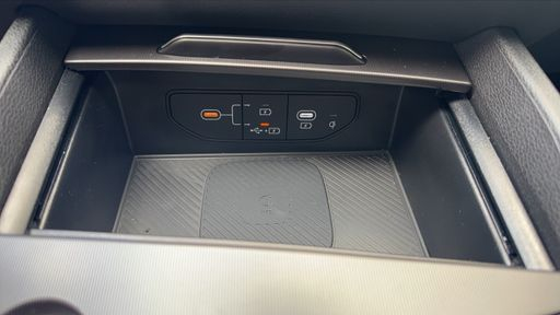Kia Sportage 1.6 T-GDi 239 BVA8 - GT Line Premium – 2025 – 10279 km – Hybride essence – Boîte Automatique — photo 9