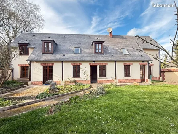 Maison 7 pièces 151 m²