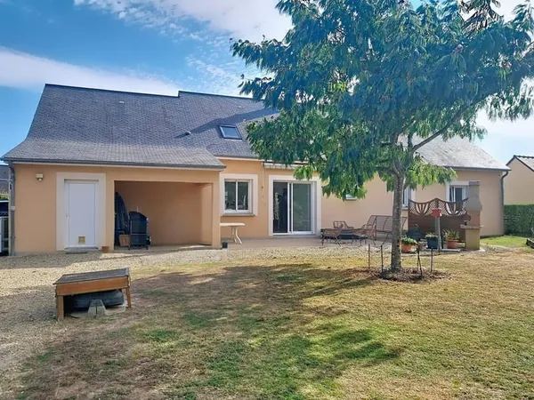 Grande maison de famille spacieuse et ultra-fonctionnelle (4 chambres + bureau)