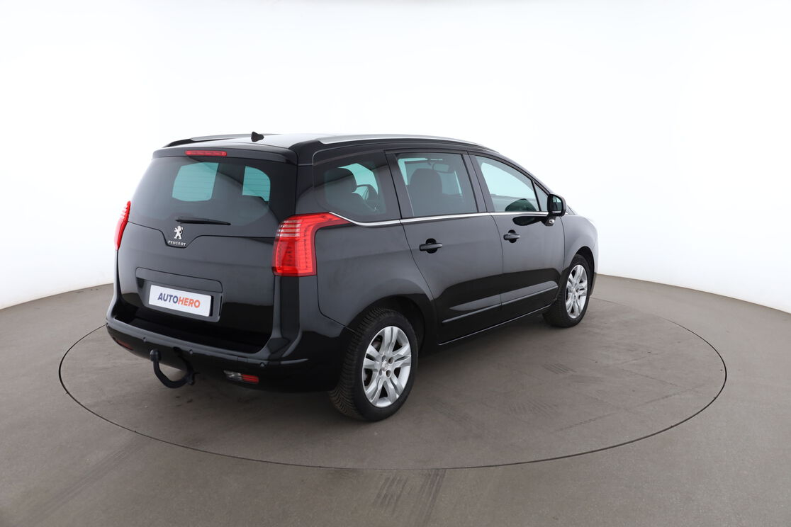 Peugeot 5008 2.0 Blue-HDi Allure — photo 5