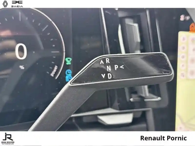 Renault Megane e-tech electric ev60 220ch techno optimum charge — photo 21