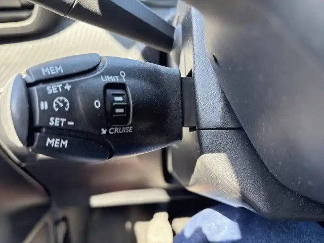 Peugeot 208 bluehdi 100 s&amp;s bvm6 — photo 21