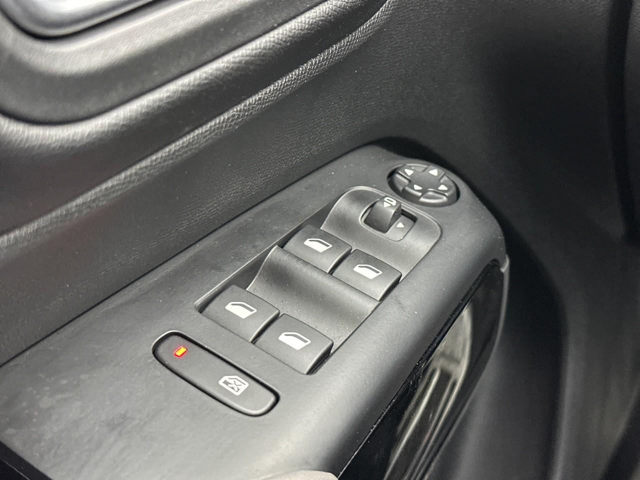 Citroën C5 Aircross hybride rechargeable 225 e-eat8 shine pack — photo 16