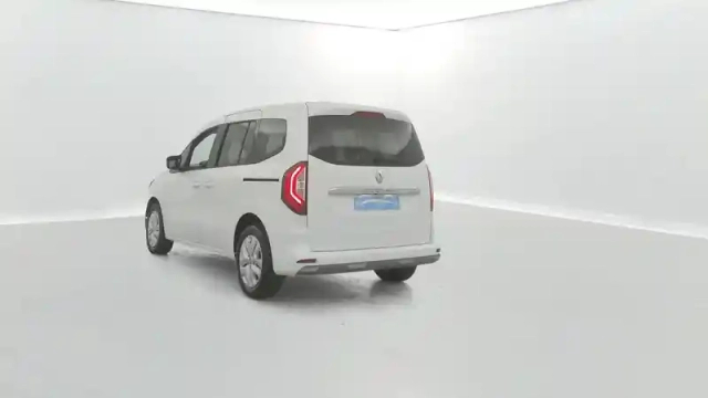 Renault Kangoo blue dci 95 — photo 17