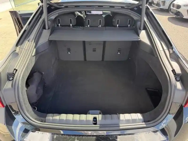 Bmw I4 edrive40 340ch m sport — photo 7
