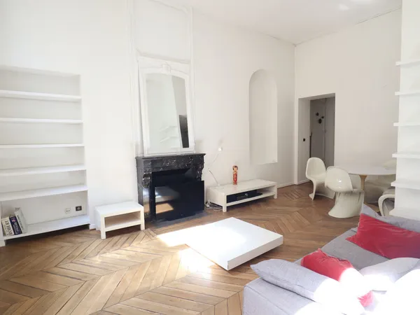 T3 - HYPERCENTRE - HOTEL DE VILLE - 63 M2