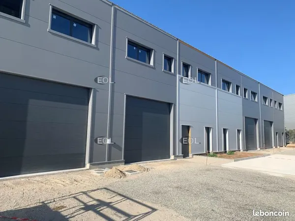 Local d'activité 187 m²