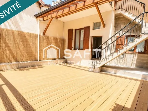 appartement avec fort potentiel en plein coeur de Belley sans travaux plus dependace
