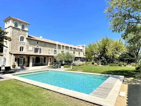 Maison 450 m²