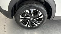 Peugeot 2008 1.2 PureTech 130ch S&S GT EAT8 — photo 22