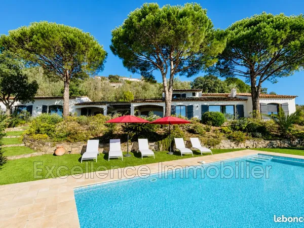 Propriété 8 pièces 235 m²