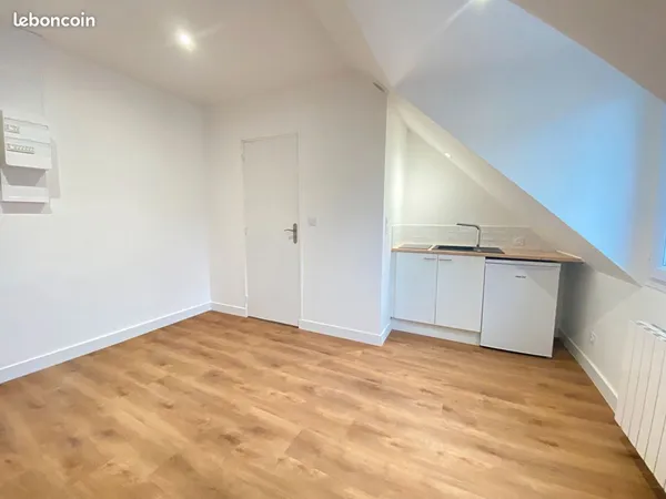 Studio 1 pièce 12 m²
