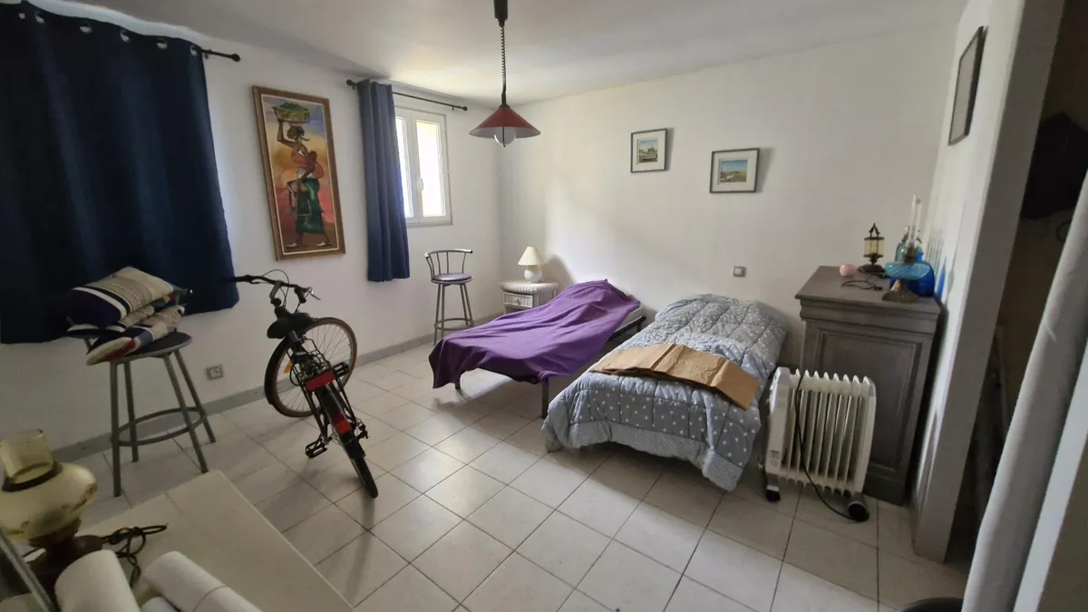 Photo 6