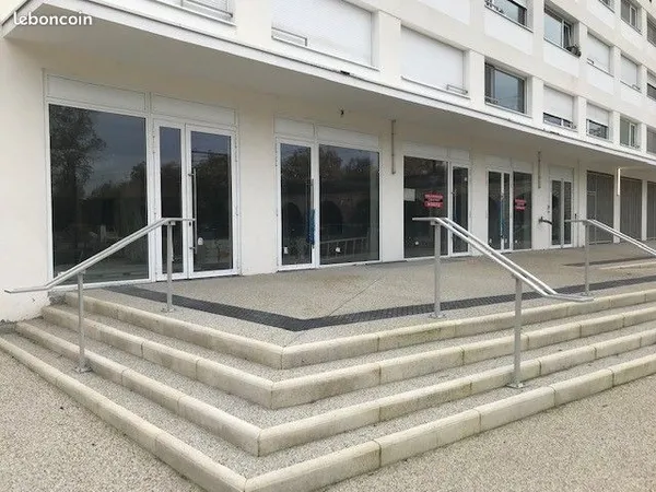 Local commercial 129 m²